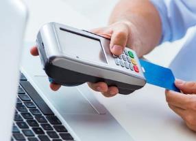 信用卡的额度与信用评分有何关系？