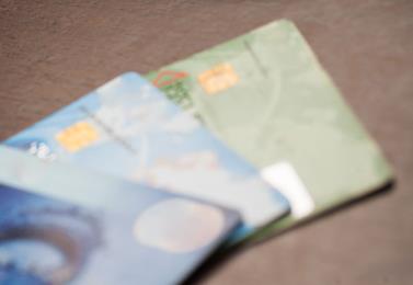 信用卡为何被限额？信用卡为何会降额？