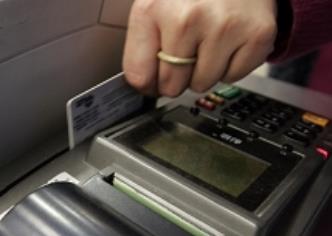 银行卡被盗刷后应该如何处理？办理信用卡需要满足哪些条件？